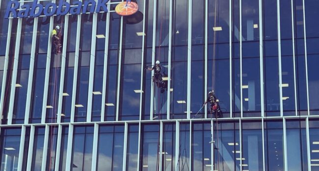 window cleaning 3-resize